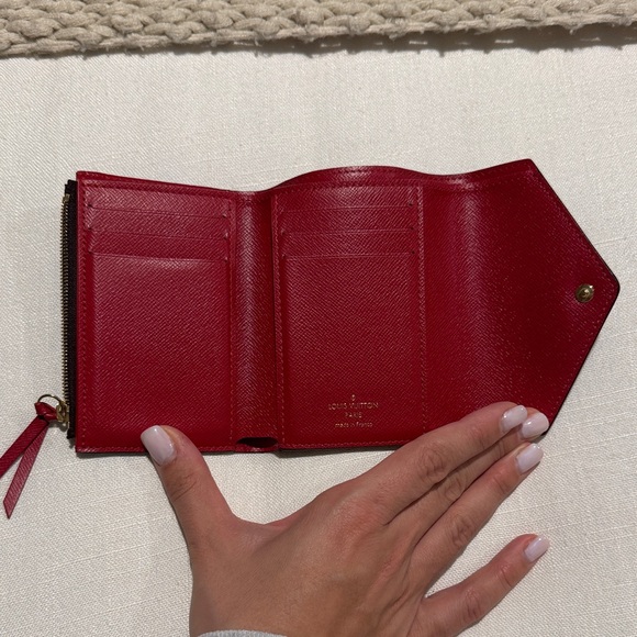 Louis Vuitton wallet - Picture 4 of 7